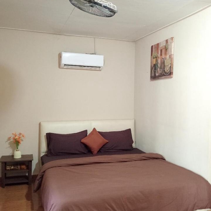 Photo of Bedroom in Kampung Telong