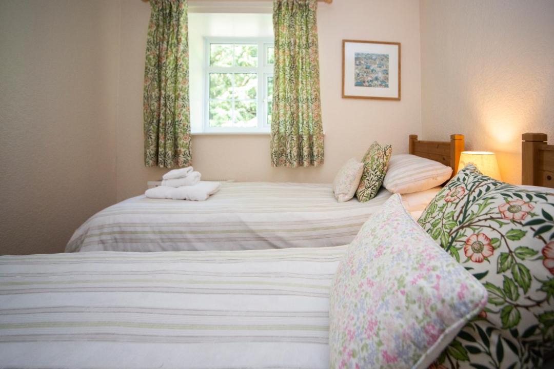 Photo of Others in Henshaw