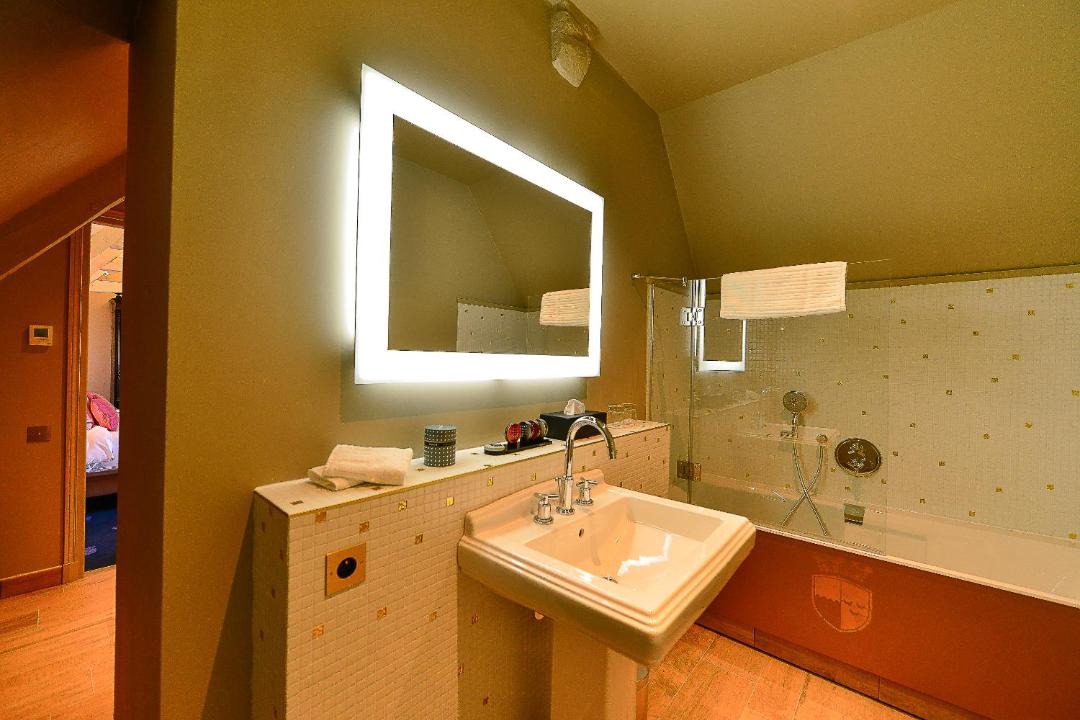 Photo of Bathroom in Audrieu