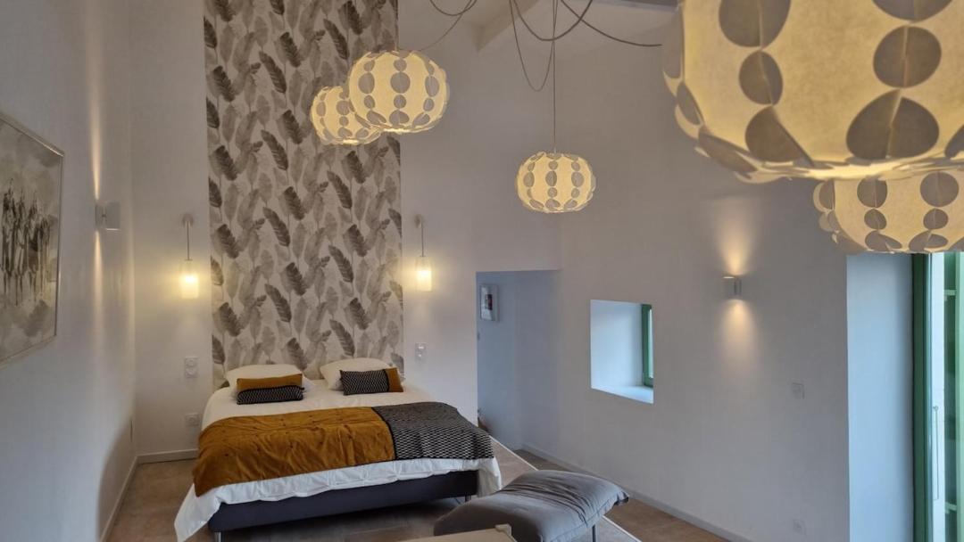 Photo of Others in Valaurie