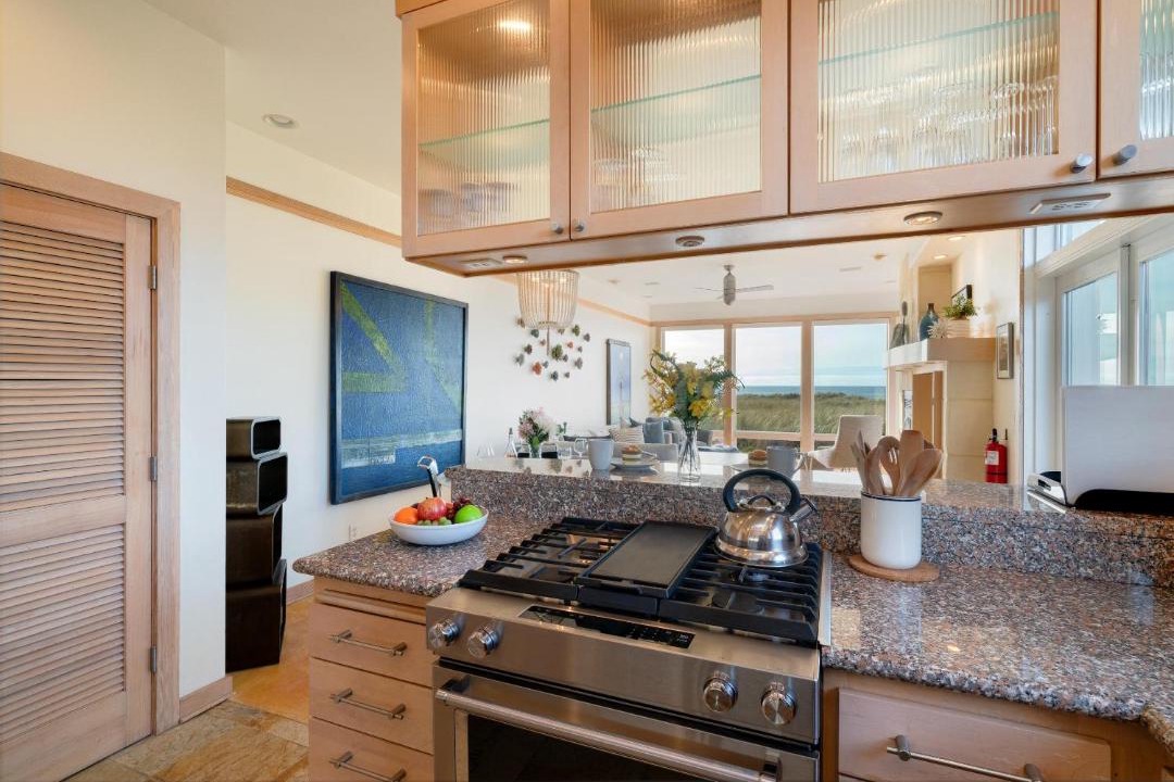 Photo of Kitchen in Manzanita