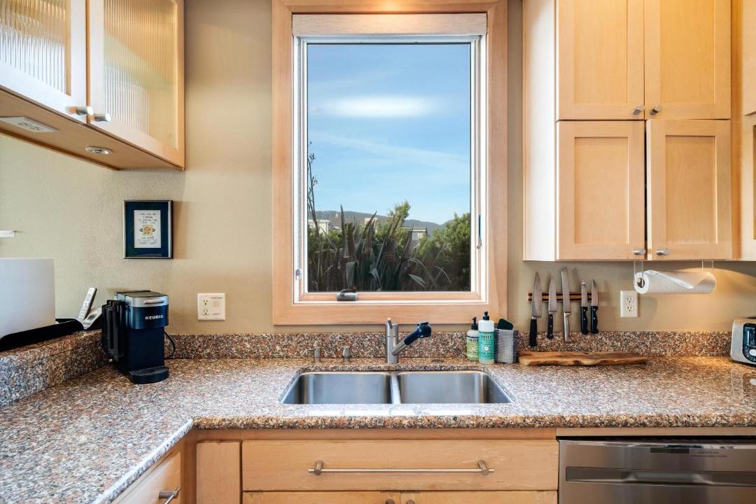 Photo of Kitchen in Manzanita