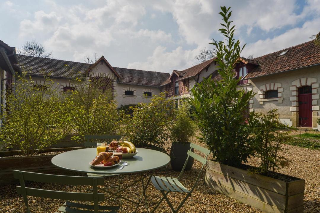 Photo of Others in Ballan-Mire