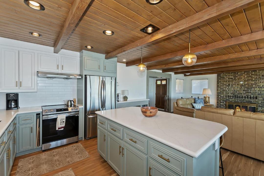 Photo of Kitchen in Crestline