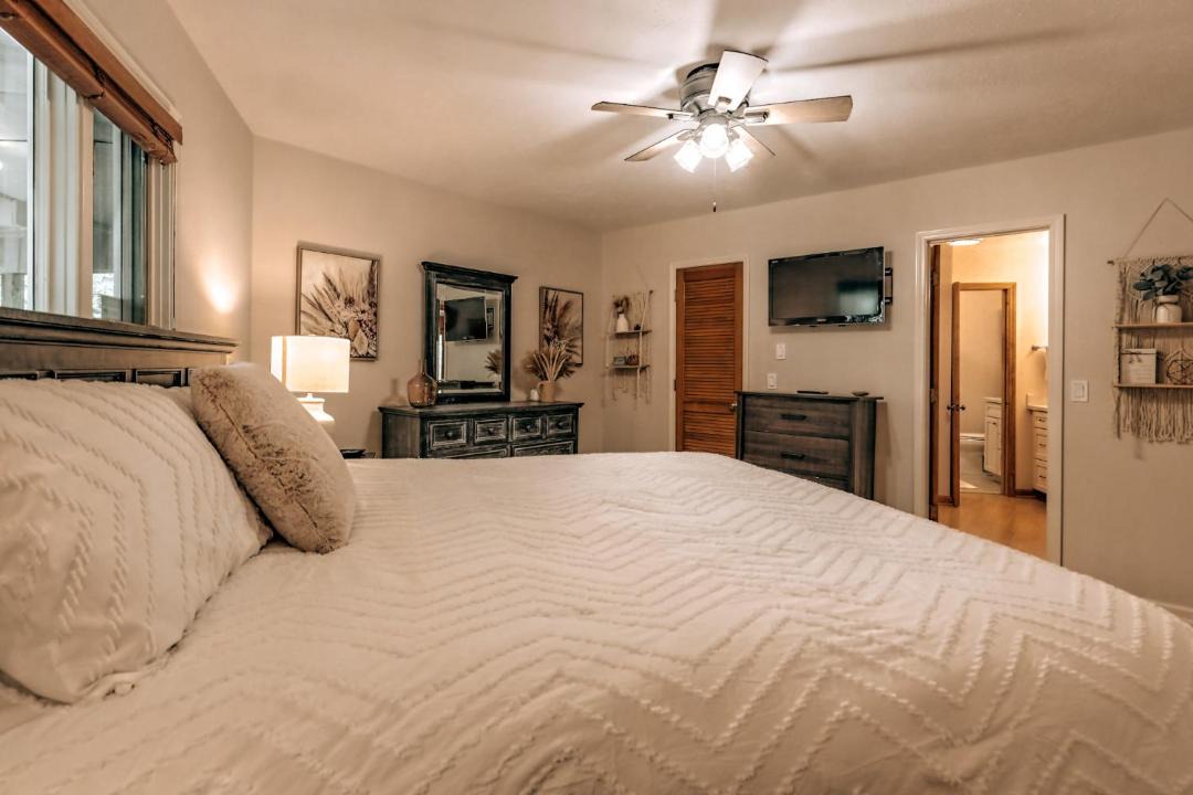 Photo of Bedroom in Dillard