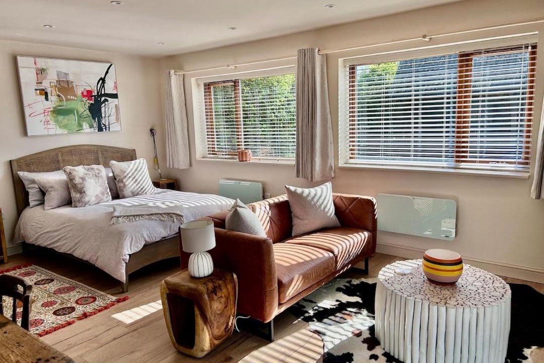 Photo of Others in Olveston