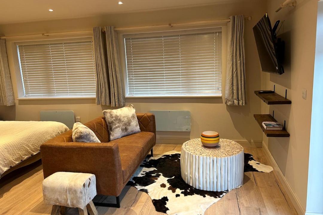 Photo of Others in Olveston