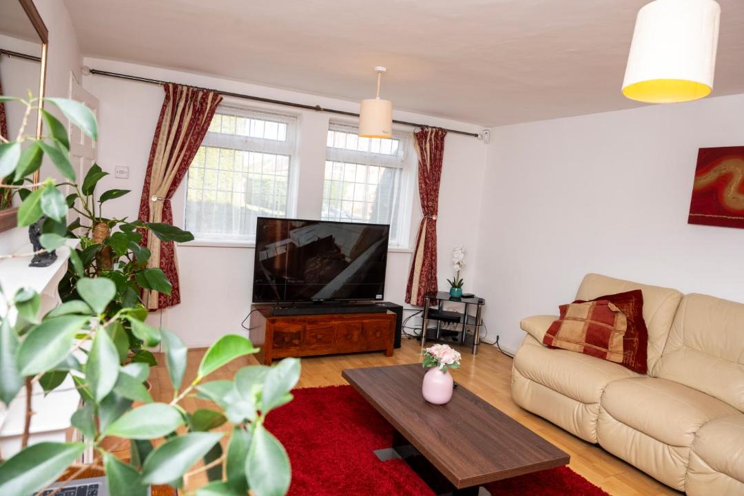 Photo of Livingroom in Northampton