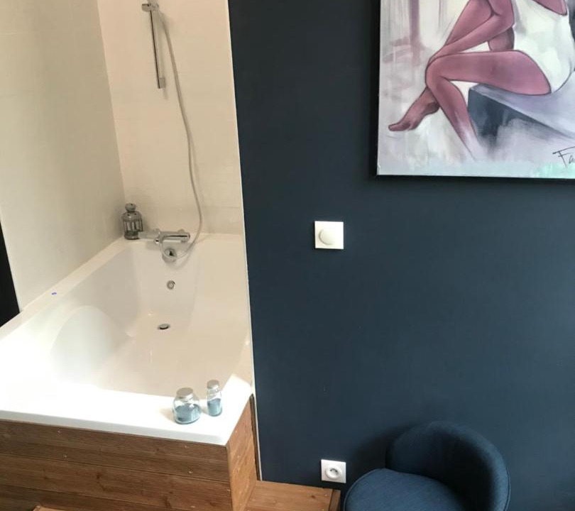 Photo of Bathroom in Fontaines-Saint-Martin