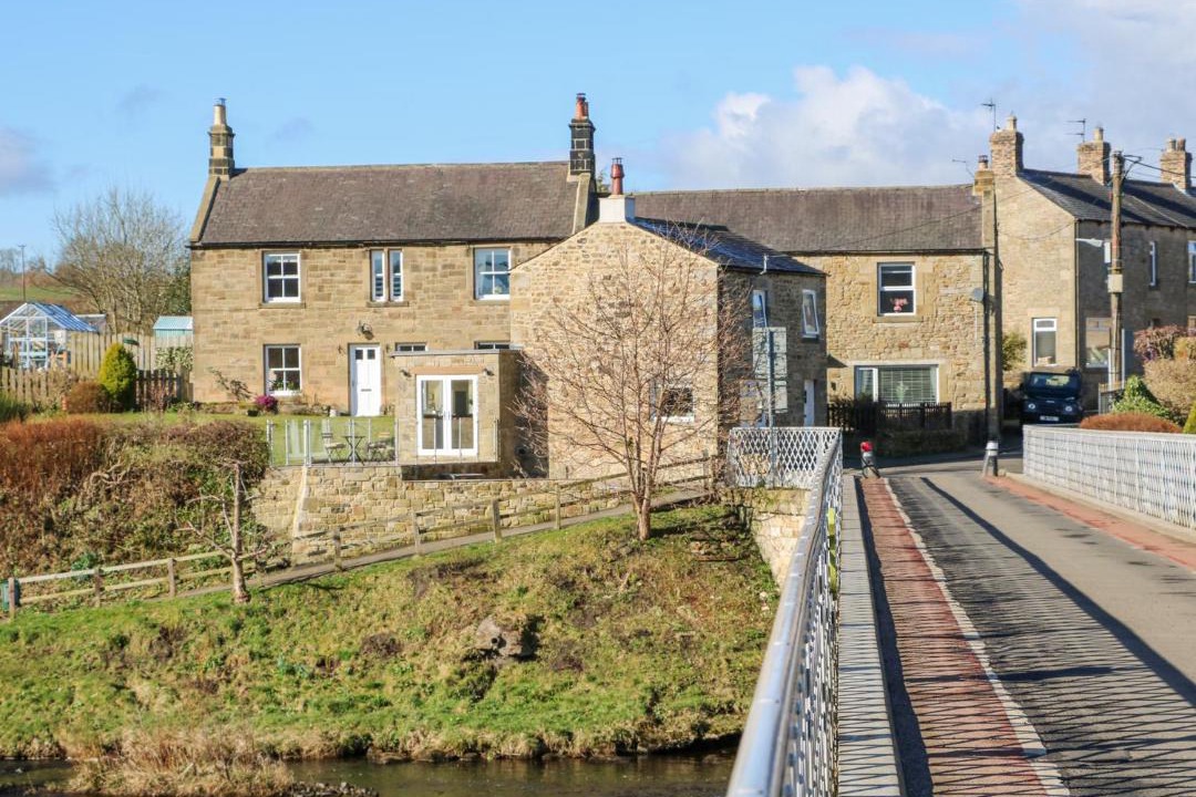 Photo of Others in Wark