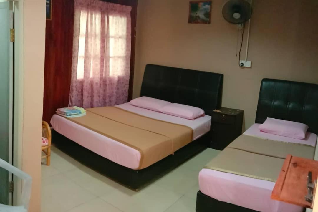 Photo of Bedroom in Kampung Pasir Hantu