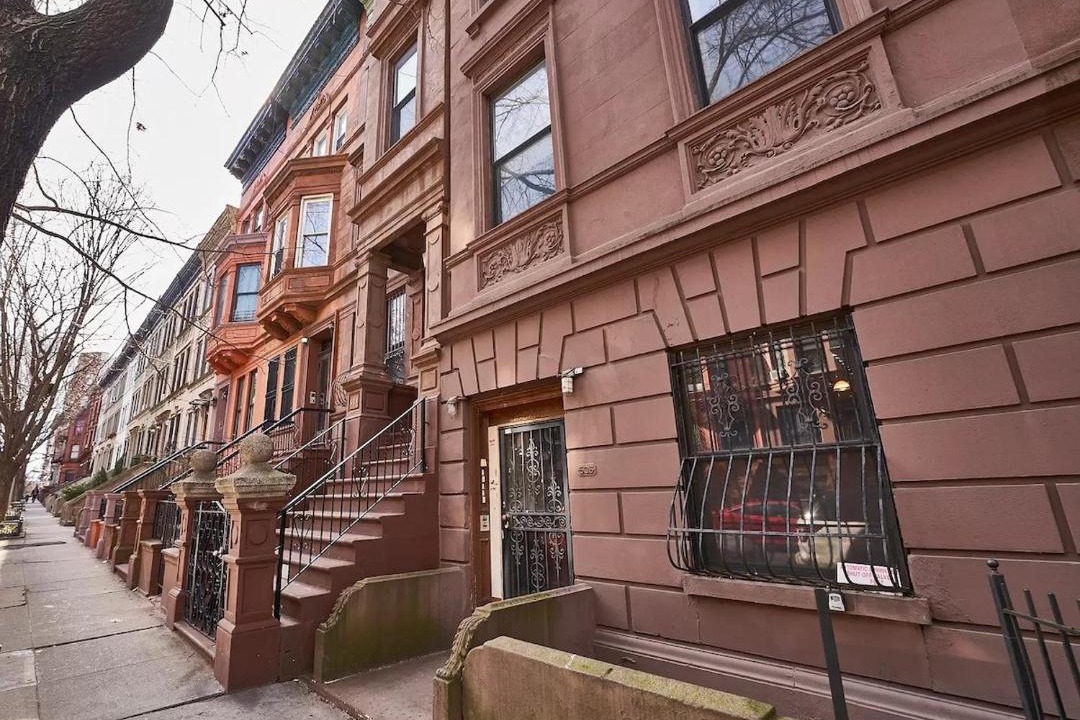 Photo of Others in Hamilton Heights