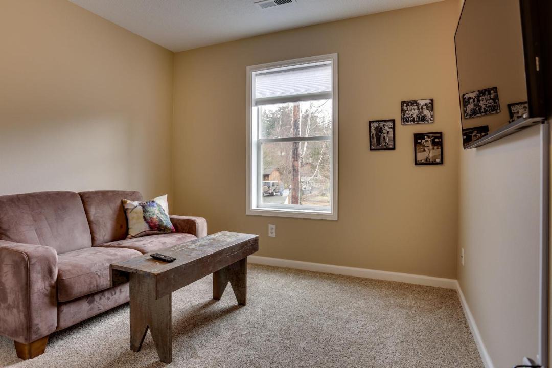 Photo of Others in Troutdale