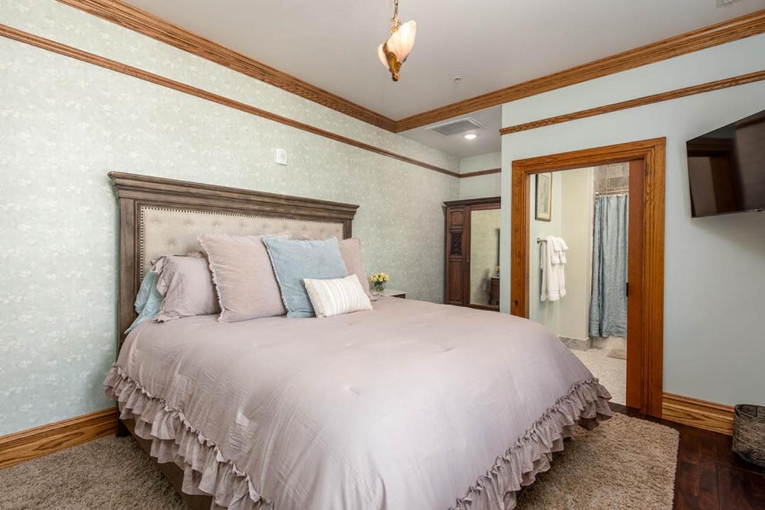 Photo of Bedroom in Cloverdale