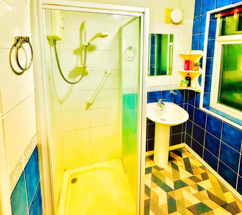 Photo of Bathroom in Oadby