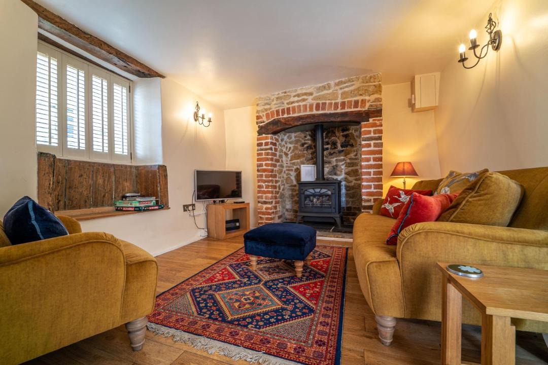 Photo of Others in Burton Bradstock