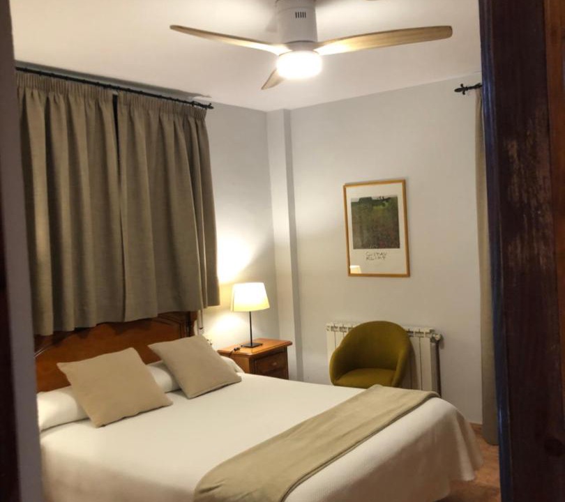 Photo of Bedroom in Sort