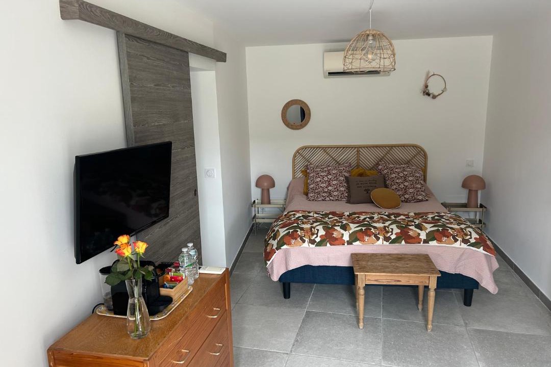 Photo of Others in Mirabel-aux-Baronnies