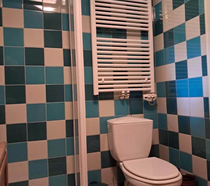Photo of Bathroom in Cinq-Mars-la-Pile