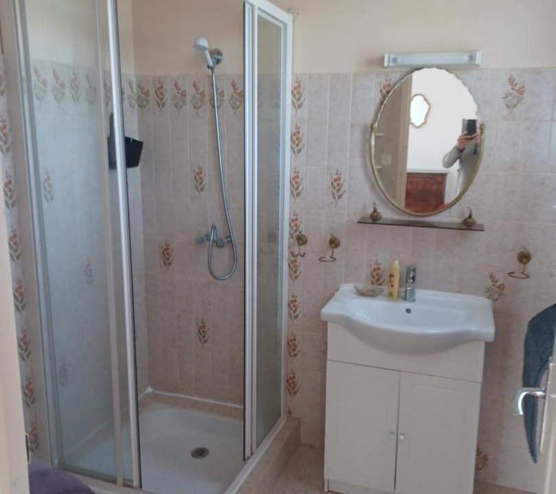 Photo of Bathroom in Clermont-Pouyguilles