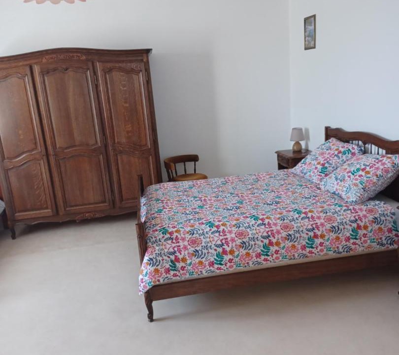 Photo of Bedroom in Clermont-Pouyguilles