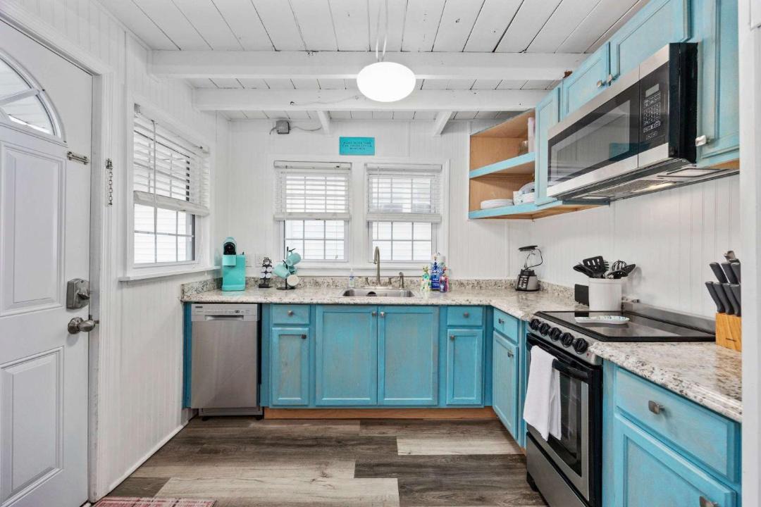 Photo of Kitchen in Cherry Grove Beach