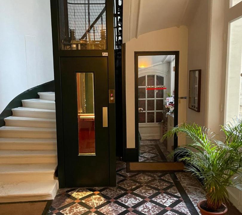 Photo of Others in 8th Arrondissement