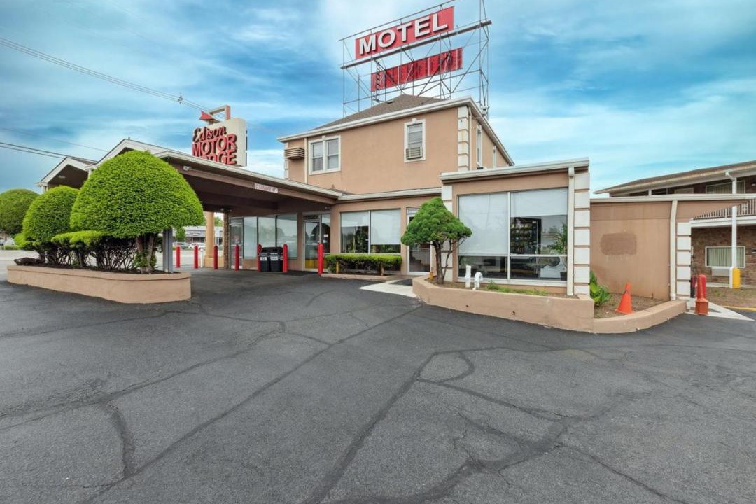 Photo of Others in Edison