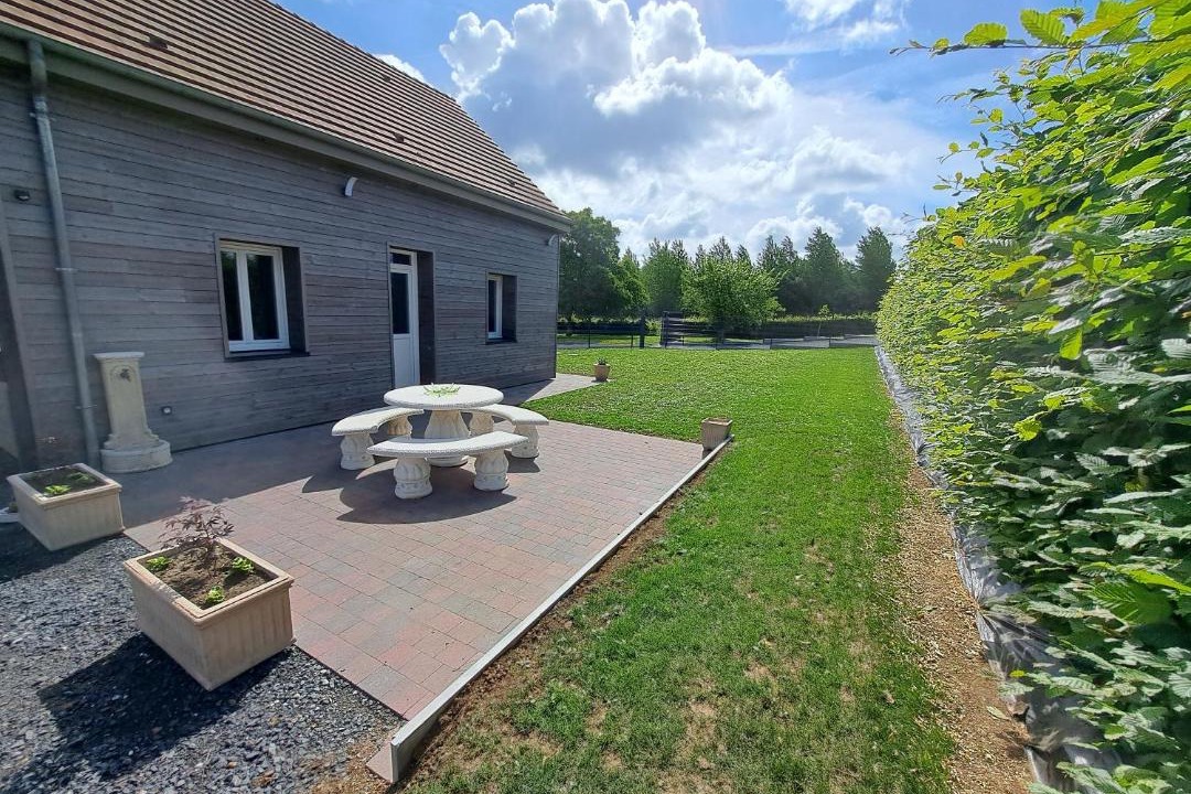 Photo of Others in Rollot