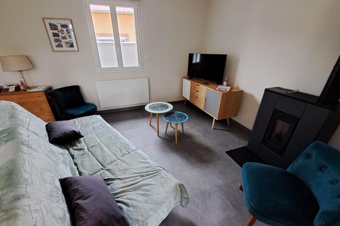 Photo of Others in Rollot