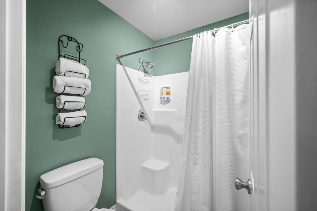 Photo of Bathroom in Peacock