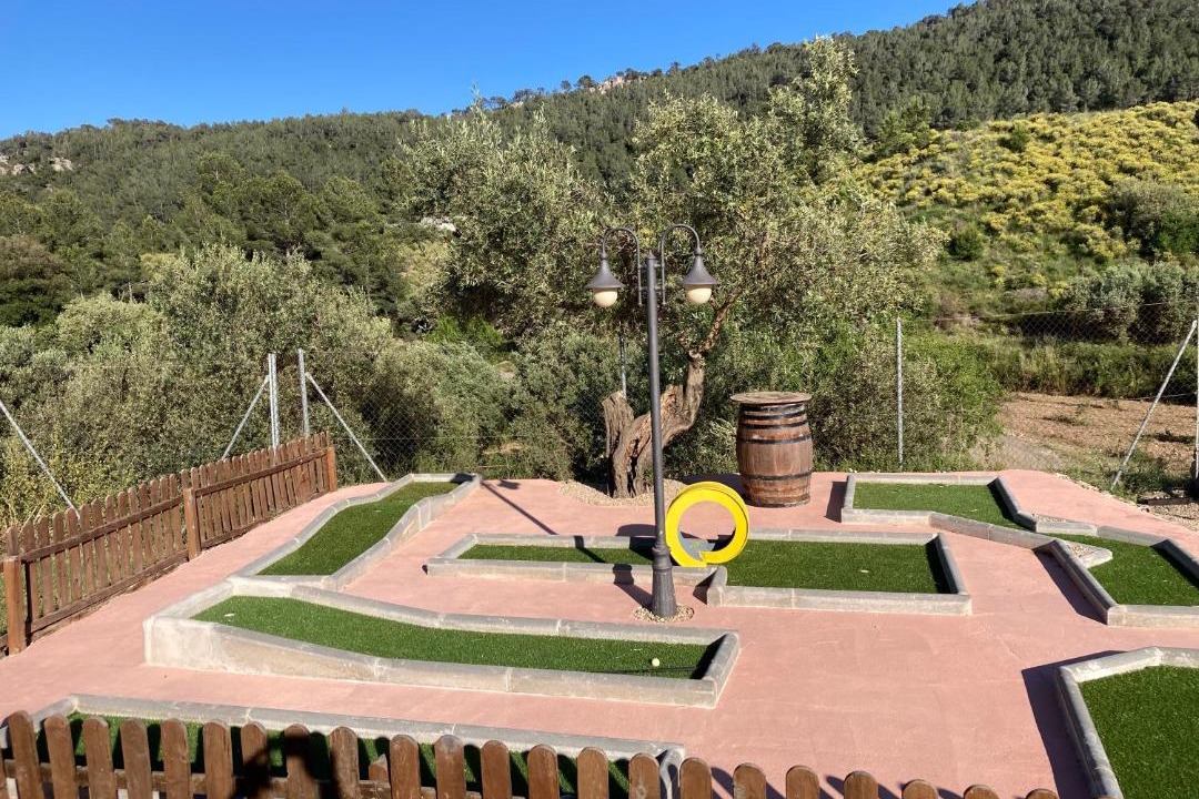 Photo of Others in Pauls
