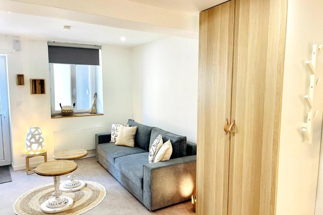 Photo of Others in Olivet