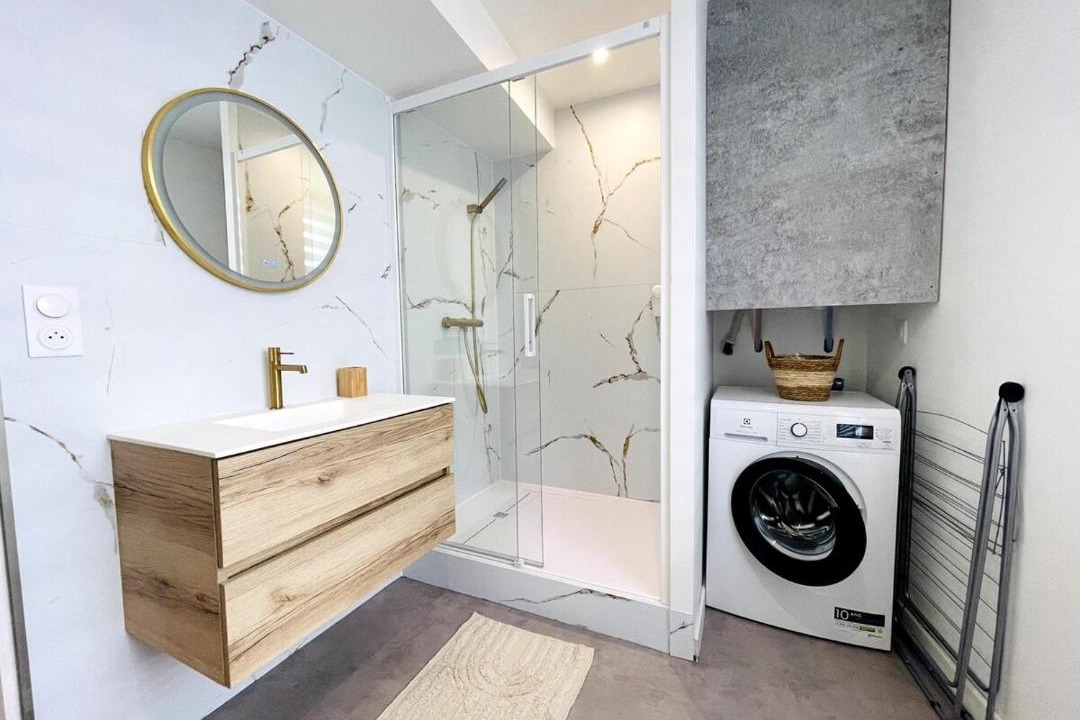 Photo of Bathroom in Olivet