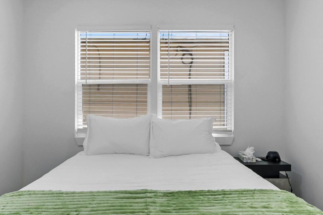 Photo of Bedroom in Foster Place