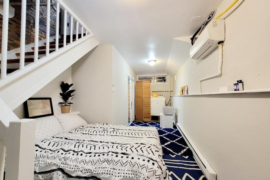 Photo of Bedroom in Downtown Baltimore