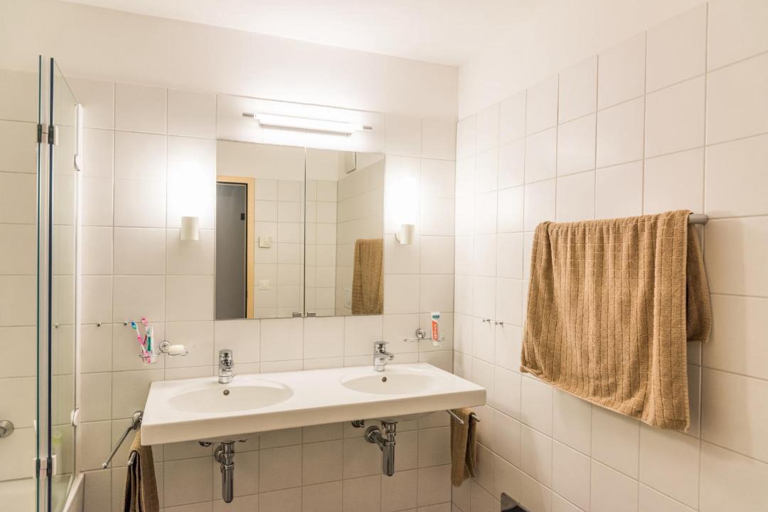 Photo of Bathroom in Samedan