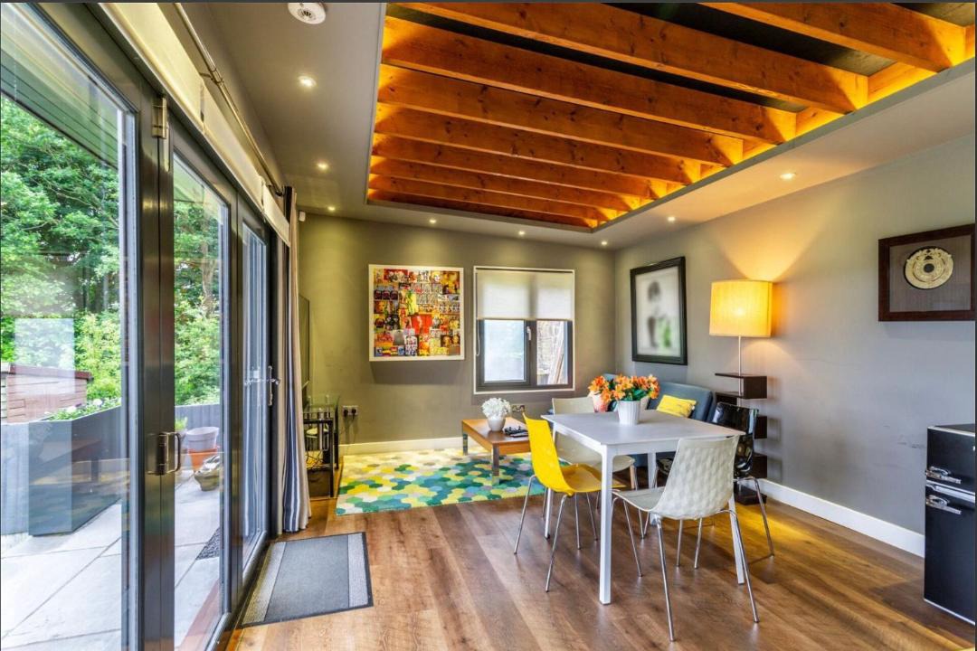 Photo of Others in Honley