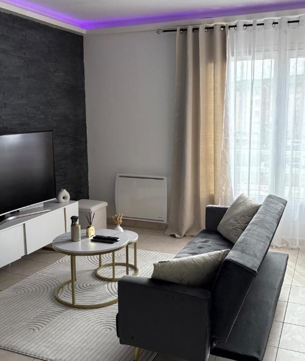 Photo of Livingroom in Courcouronnes