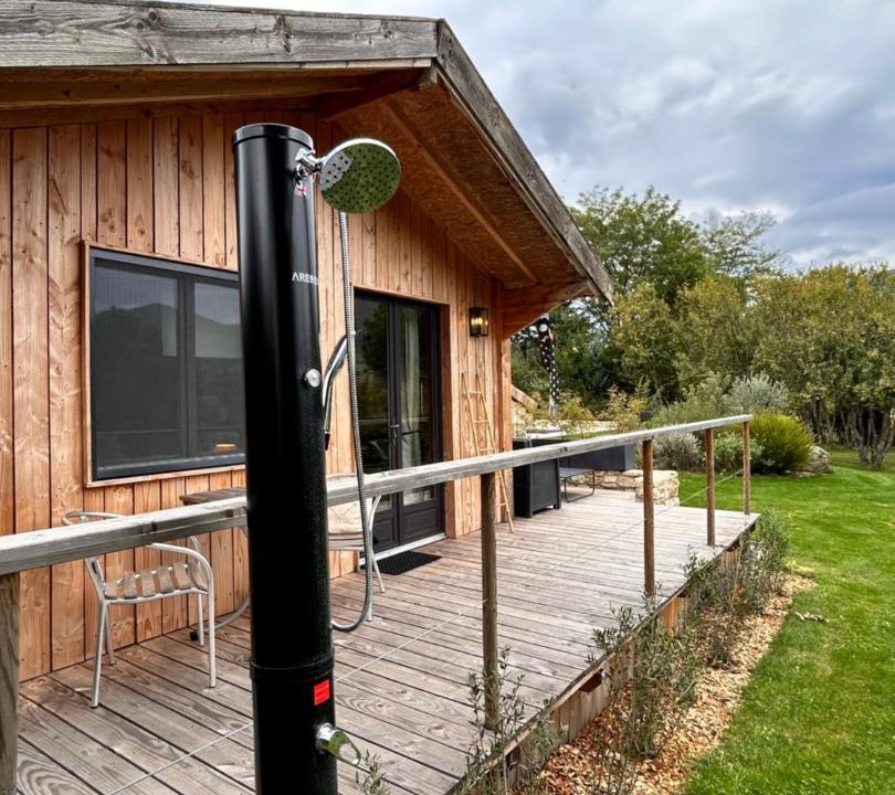 Photo of Others in Vesc