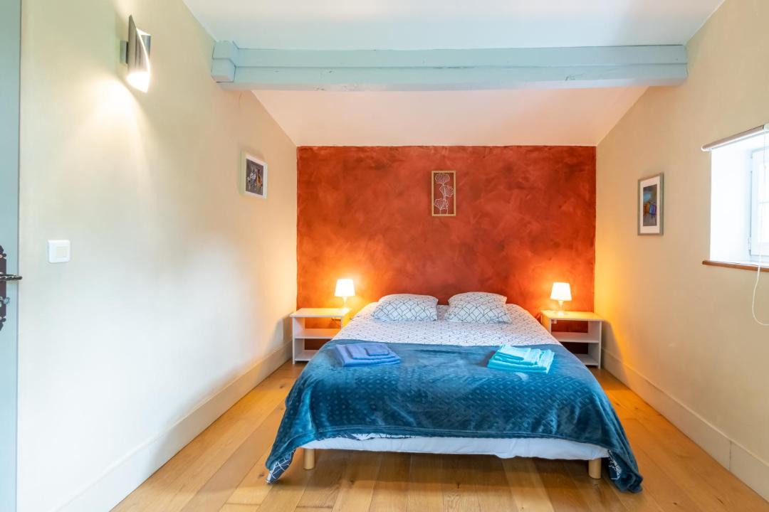 Photo of Bedroom in Saint-Cernin-de-lHerm