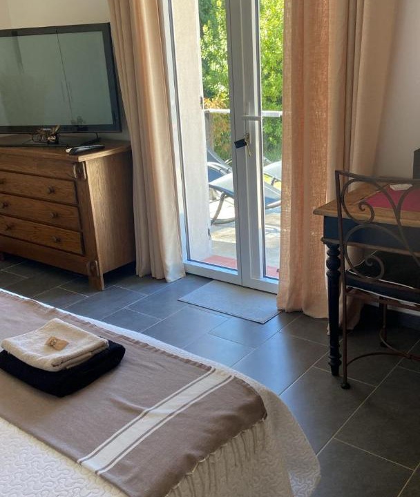 Photo of Others in Regusse