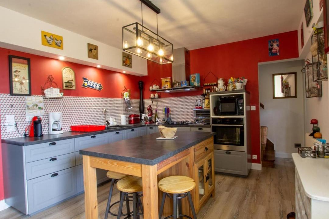 Photo of Kitchen in Saint-Julien-de-Lampon