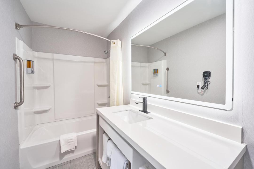 Photo of Bathroom in Buzzards Bay