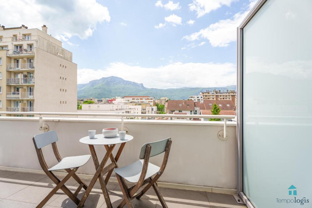 Photo of Patio Balcony in Quartier Exposition-Bajatiere