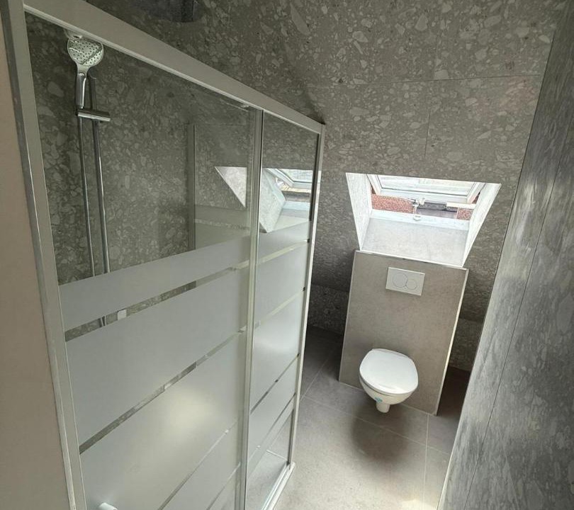 Photo of Bathroom in Fives
