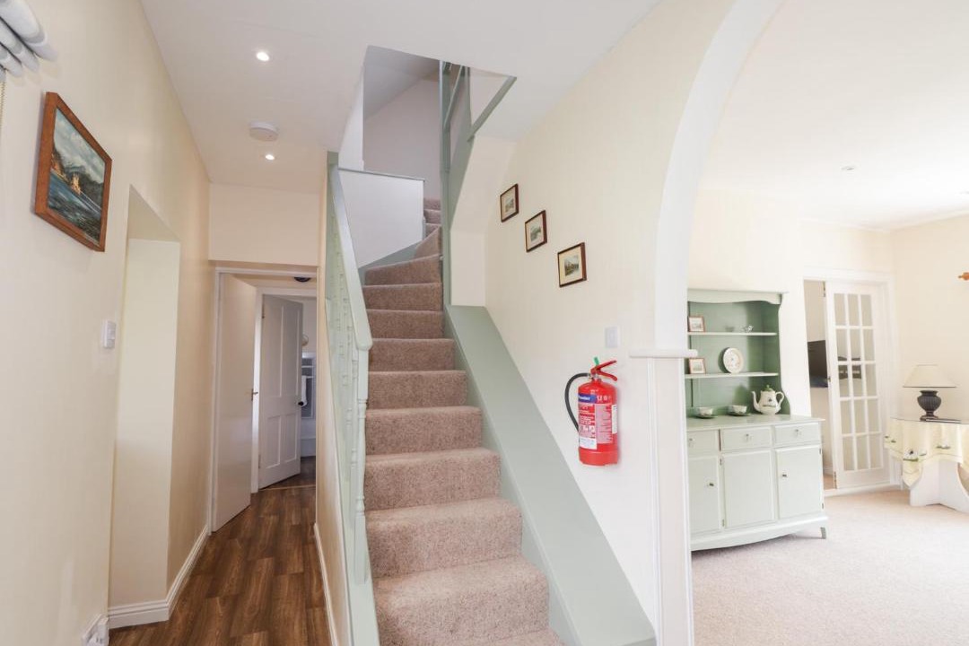 Photo of Others in Nostie