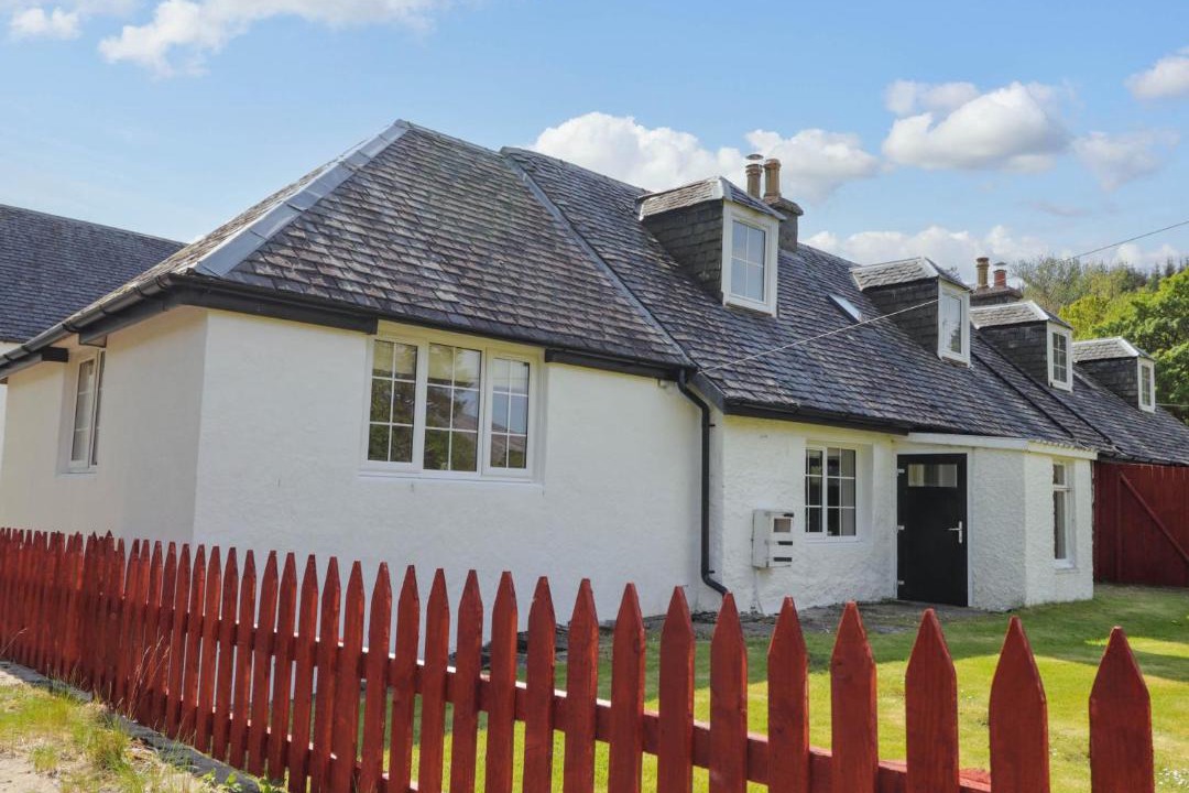 Photo of Others in Nostie