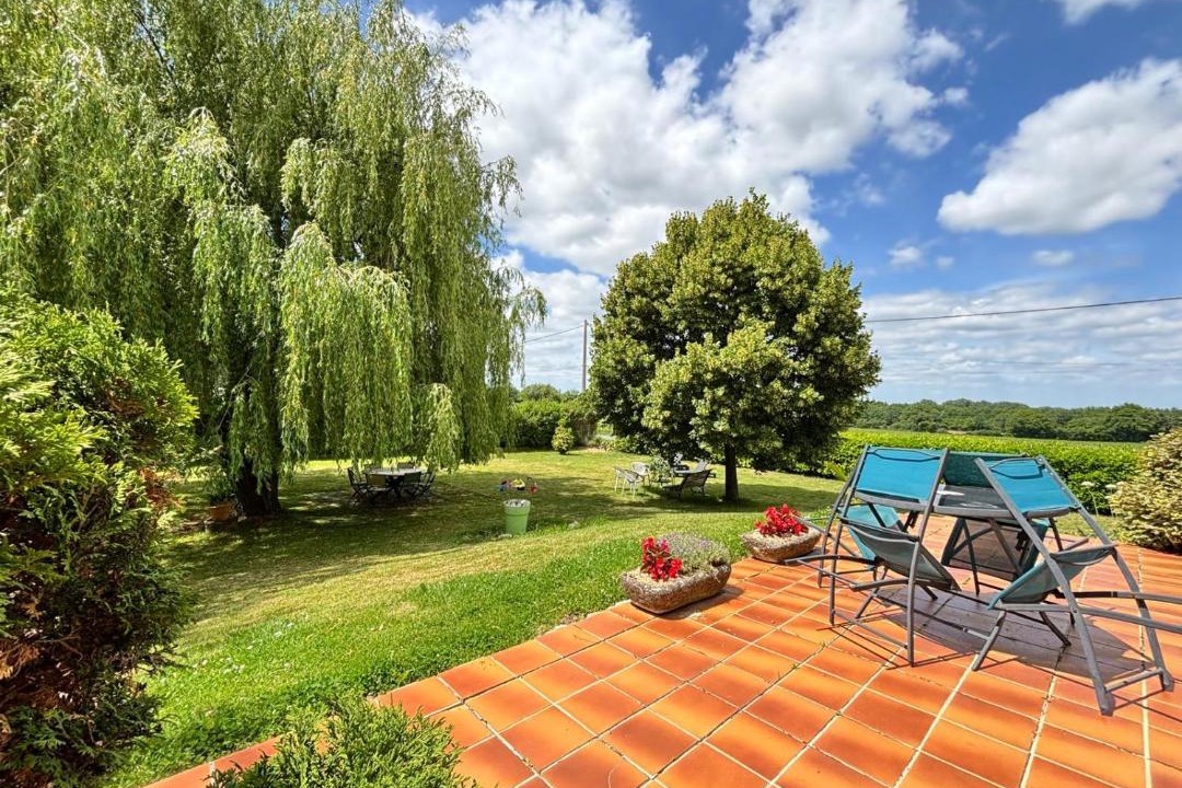 Photo of Others in Saint-Etienne-en-Bresse