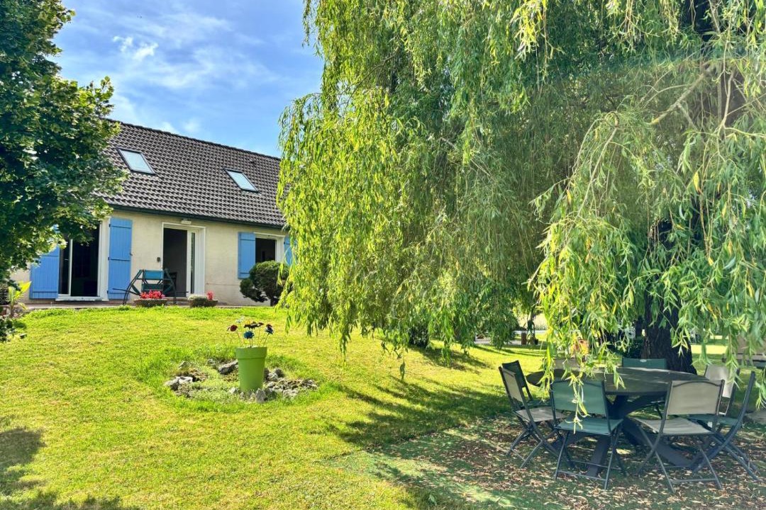 Photo of Others in Saint-Etienne-en-Bresse